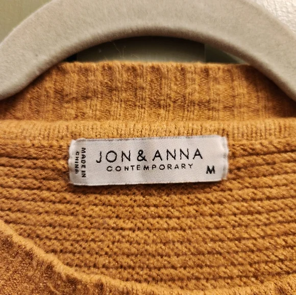 Jon & Anna Contemporary Sweater - Picture 4 of 4